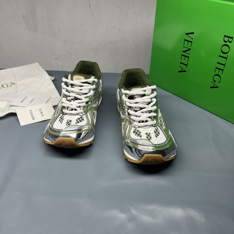 bo*te*ga Ve*ne*ta casual shoes